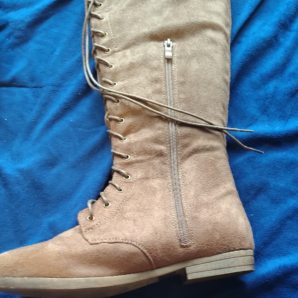 Women’s Tall Lace-Up Suede Boots - Tan Or Taupe Brown Color - Picture 6 of 9
